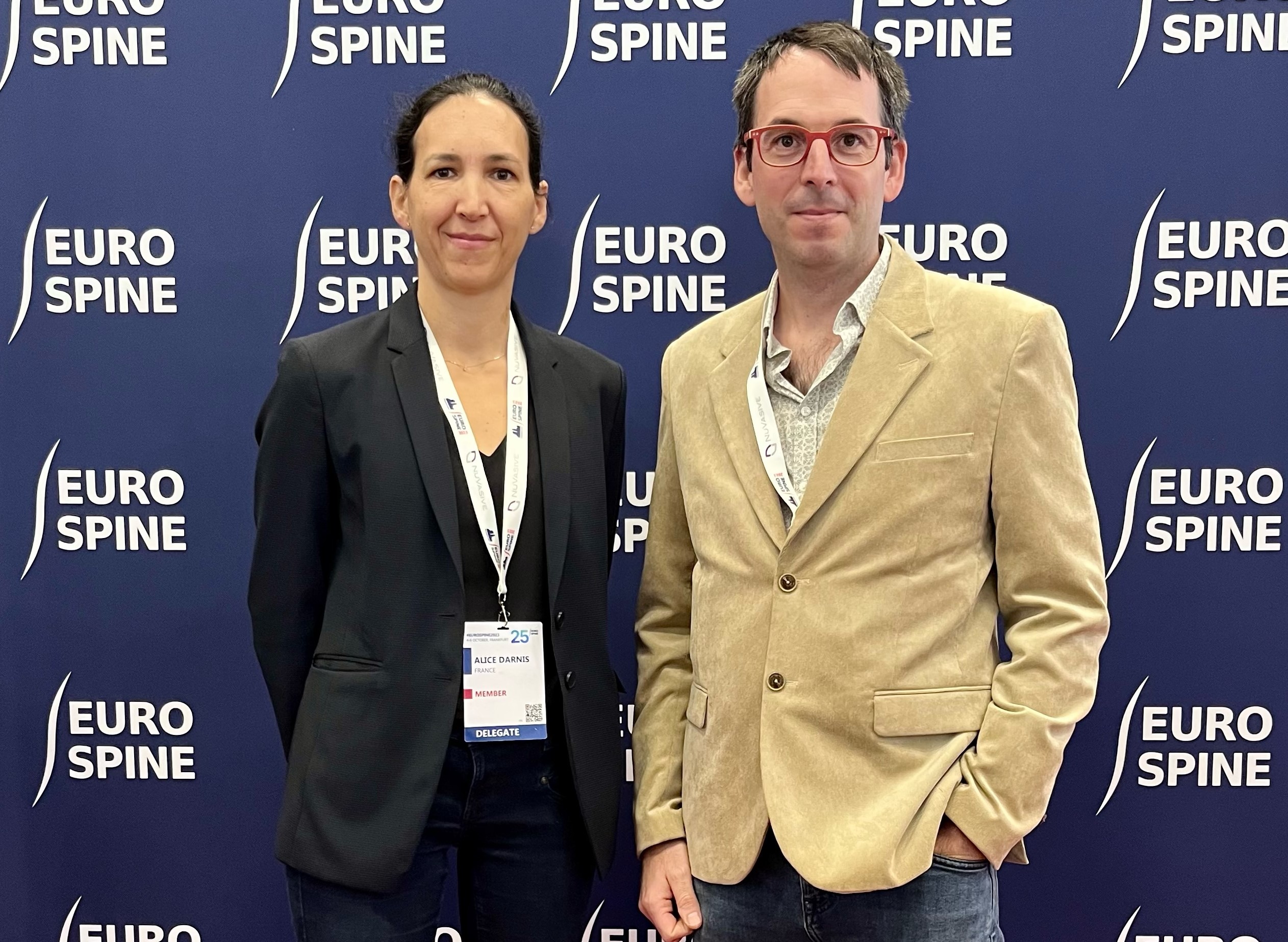 Le Dr Darnis Et Le Dr Silvestre Au Congr S Eurospine Francfort